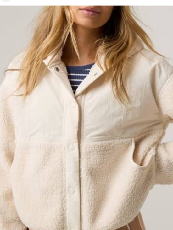 aerie Jackets & Blazers - aerie Sherpa jacket